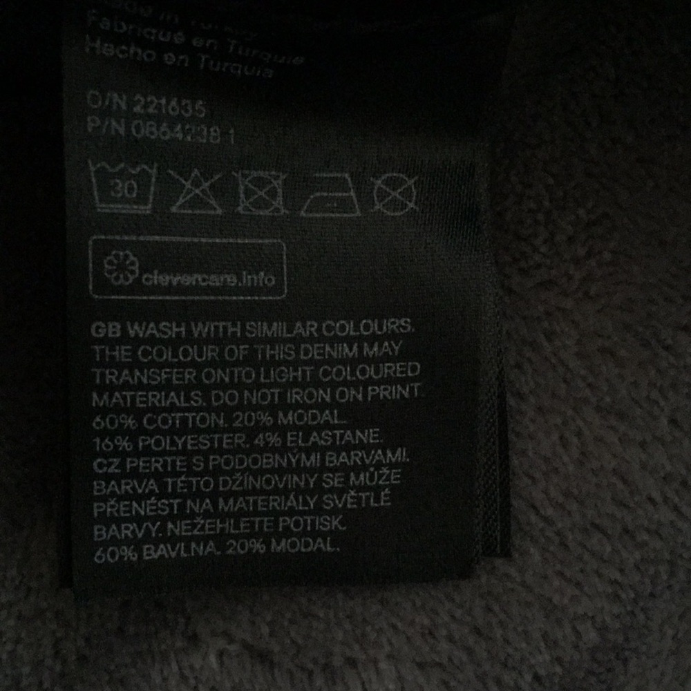 H&M Black Super Skinny Jeans! NWT! - Picture 4 of 4